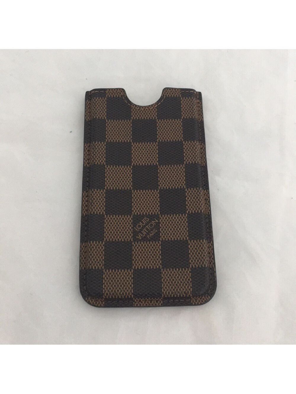 LOUIS Vuitton Phone Case - Picture 1 of 8